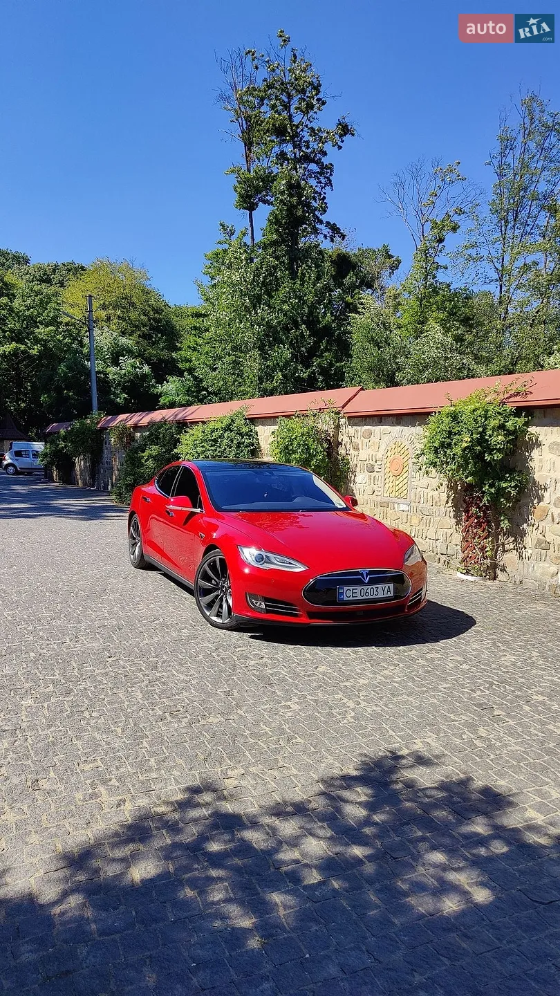Tesla Model S 2015 — 1