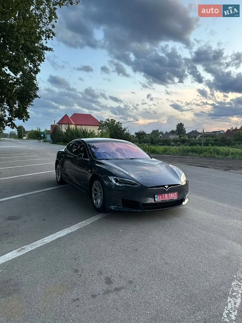 Tesla Model S, 2017