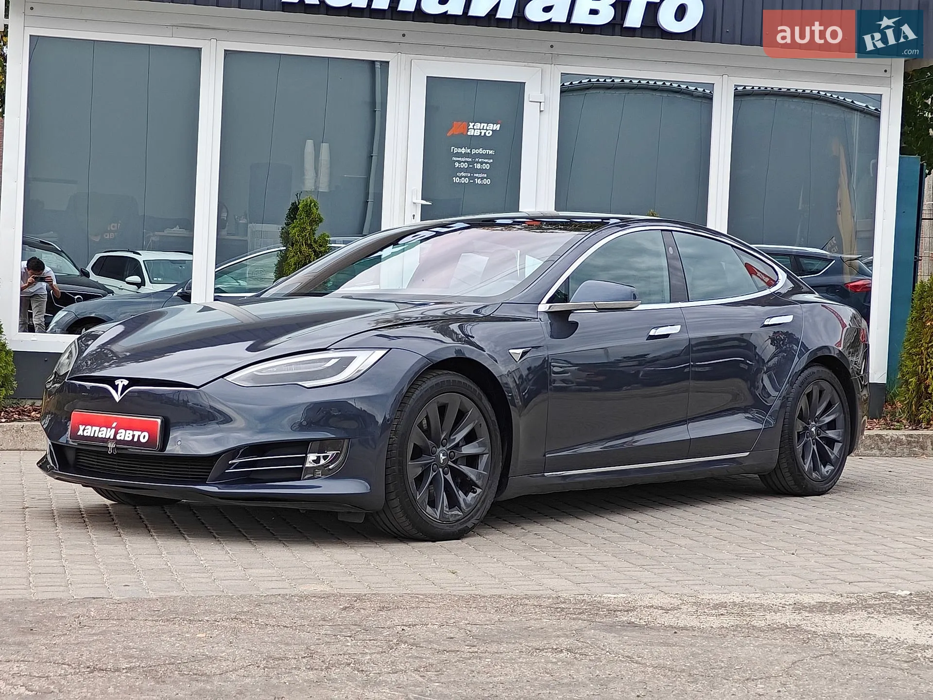 Tesla Model S, 2018