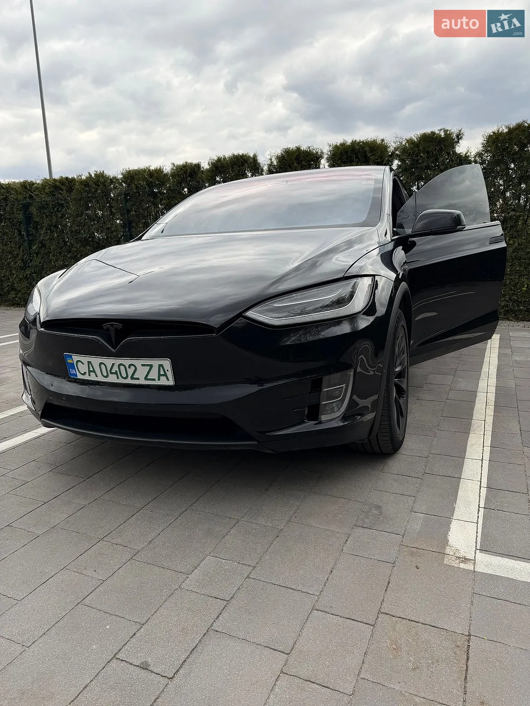 Tesla Model X 2017 — 1