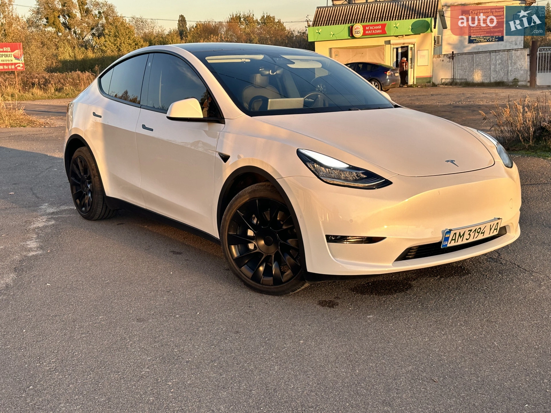 Tesla Model Y 2020 — 1