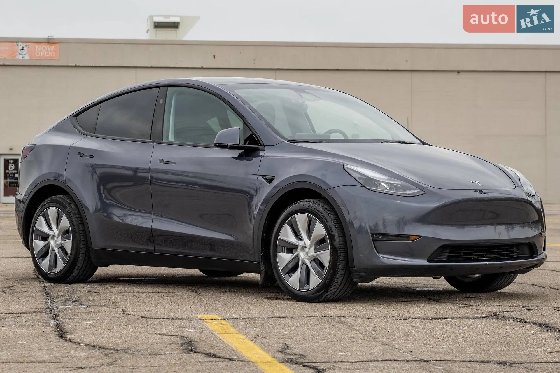 Tesla Model Y, 2023