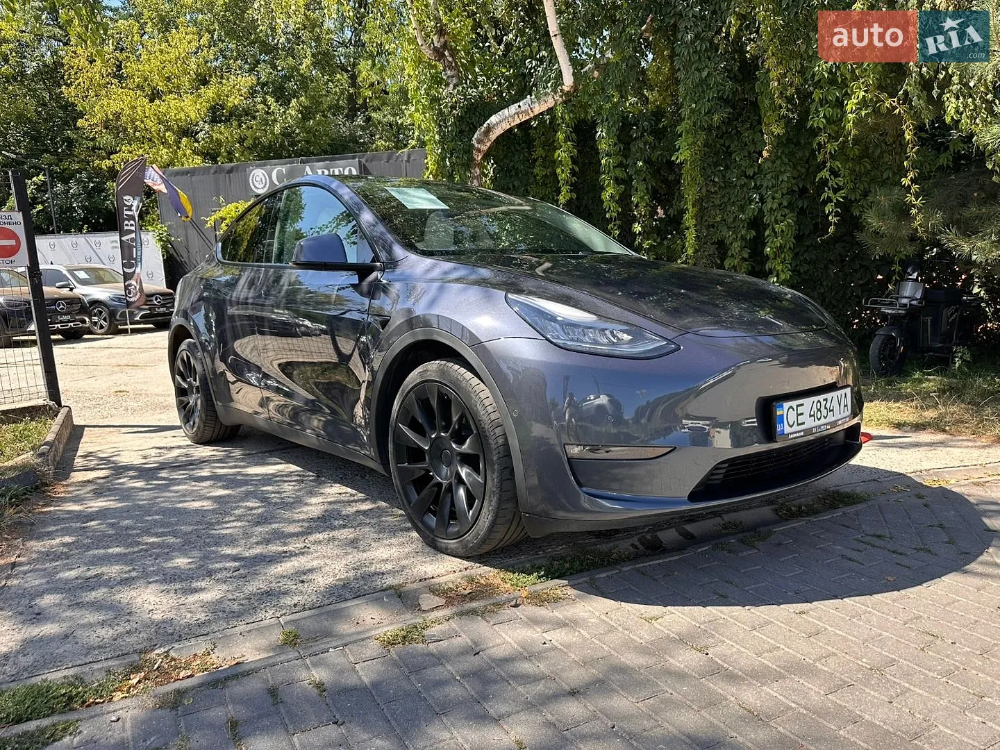 Tesla Model Y 2020 — 1
