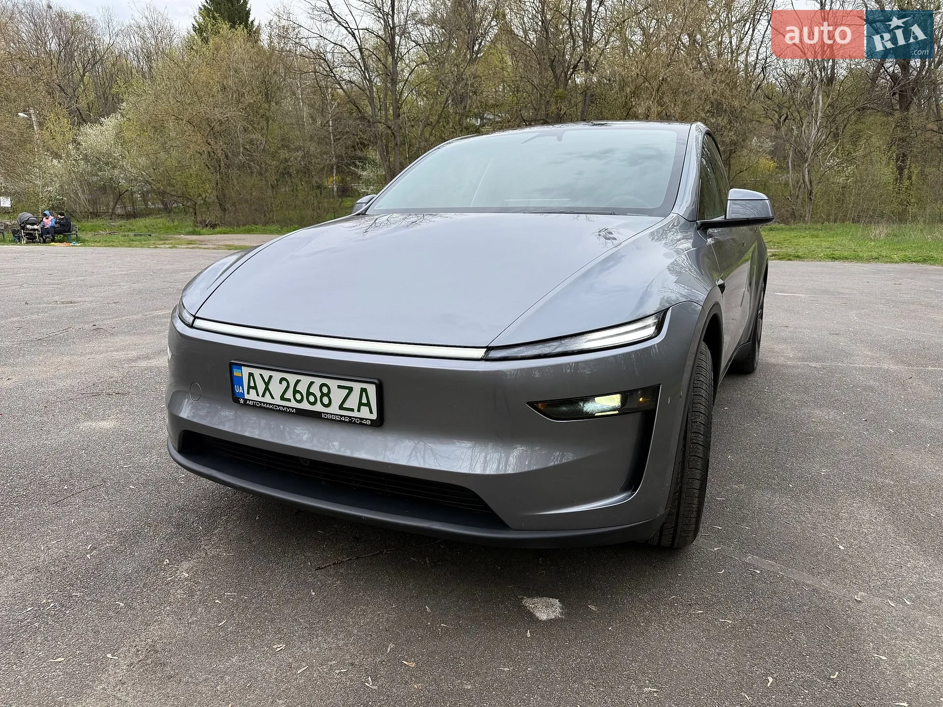 Tesla Model Y 2025 — 1