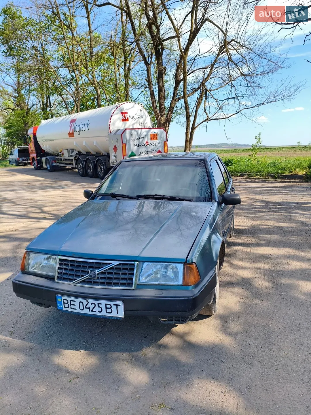 Volvo 440, 1990