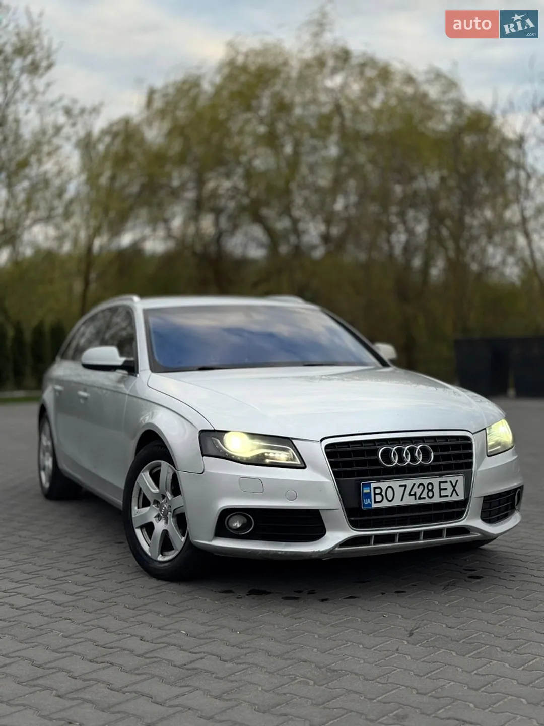 Audi A4 2011 — 1