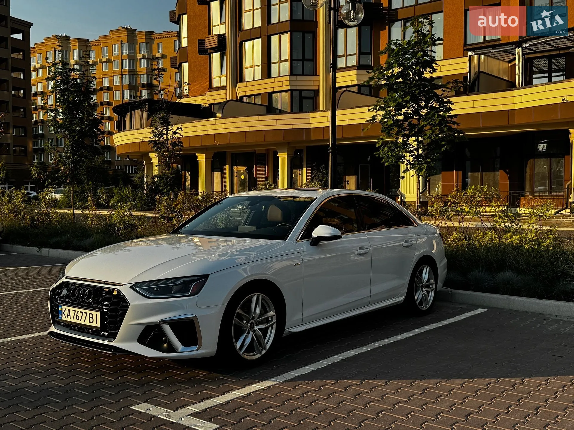 Audi A4 2022 — 1