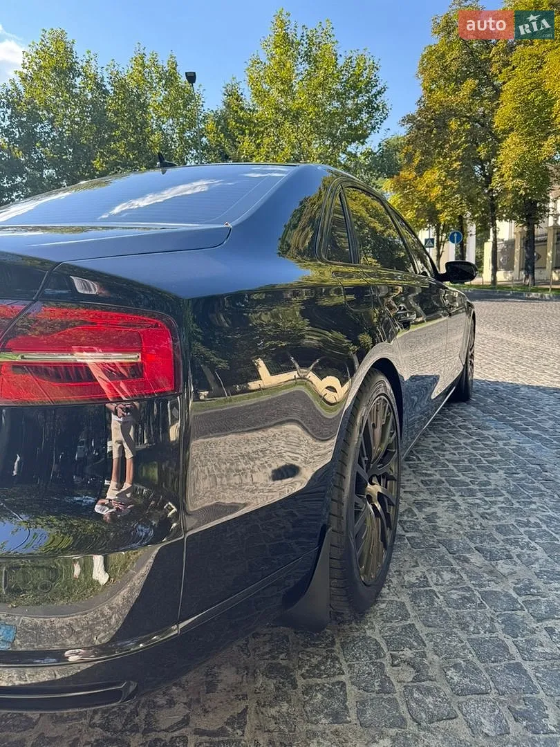 Audi A8 2015 — 1