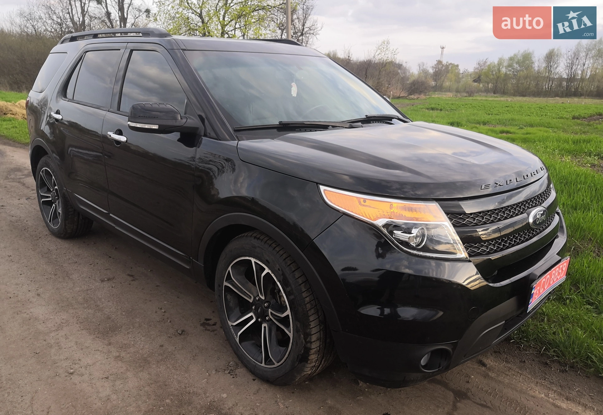Ford Explorer 2014 — 1