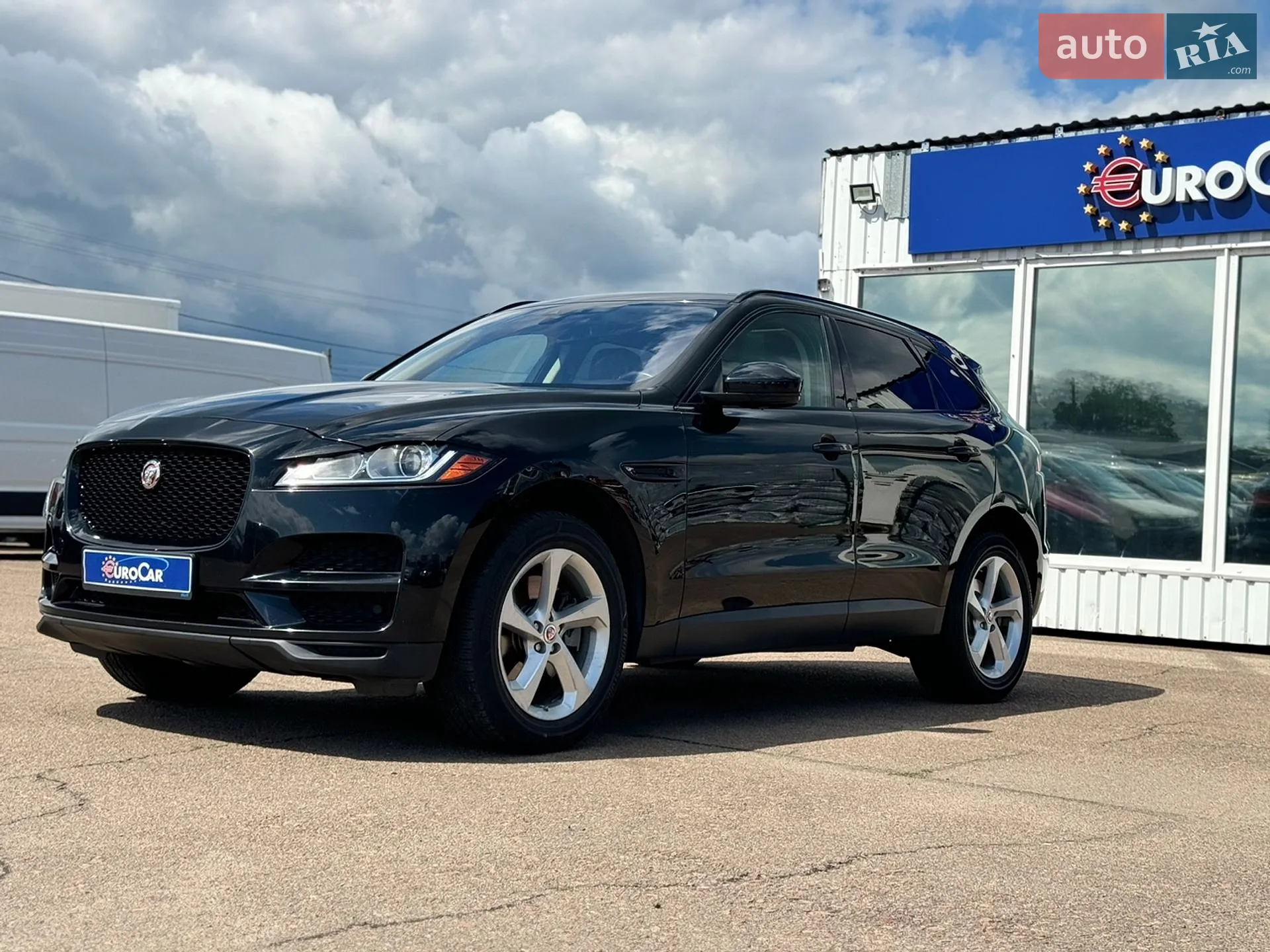 Jaguar F-Pace, 2016