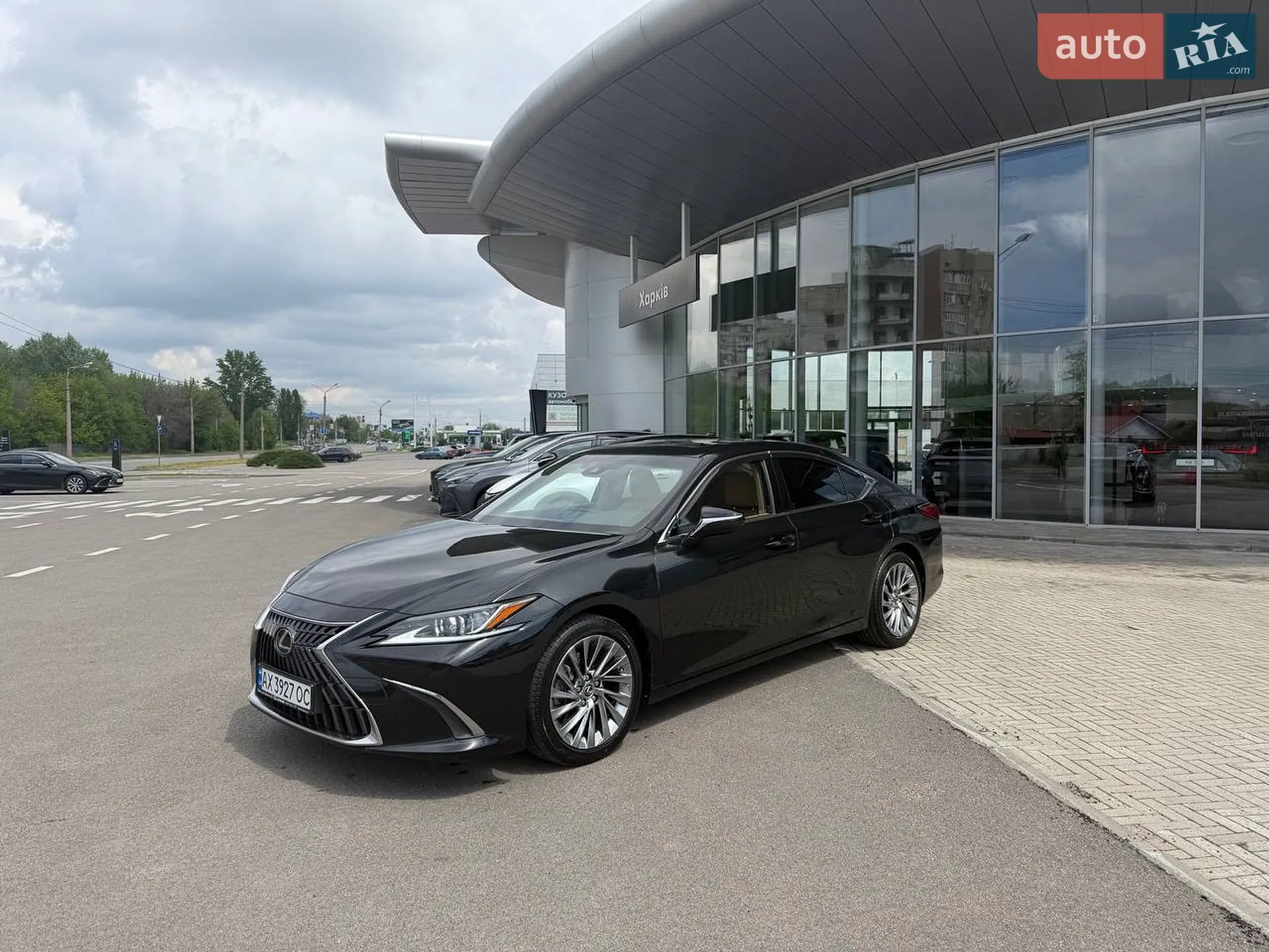 Lexus ES 2021 — 1