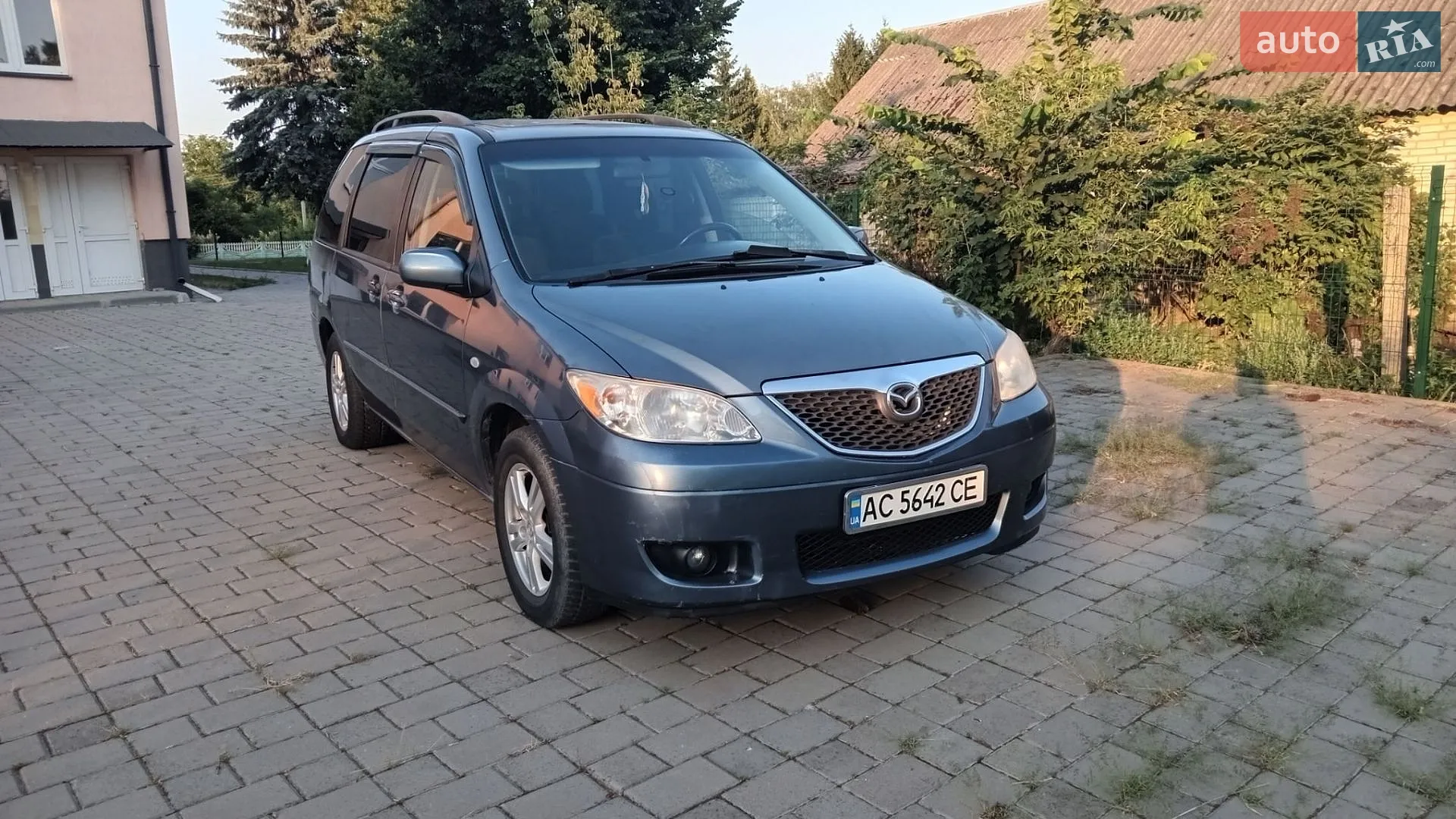 Mazda MPV, 2004