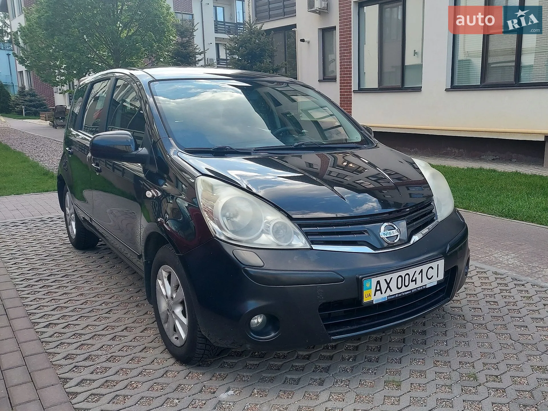Nissan Note 2010 — 1