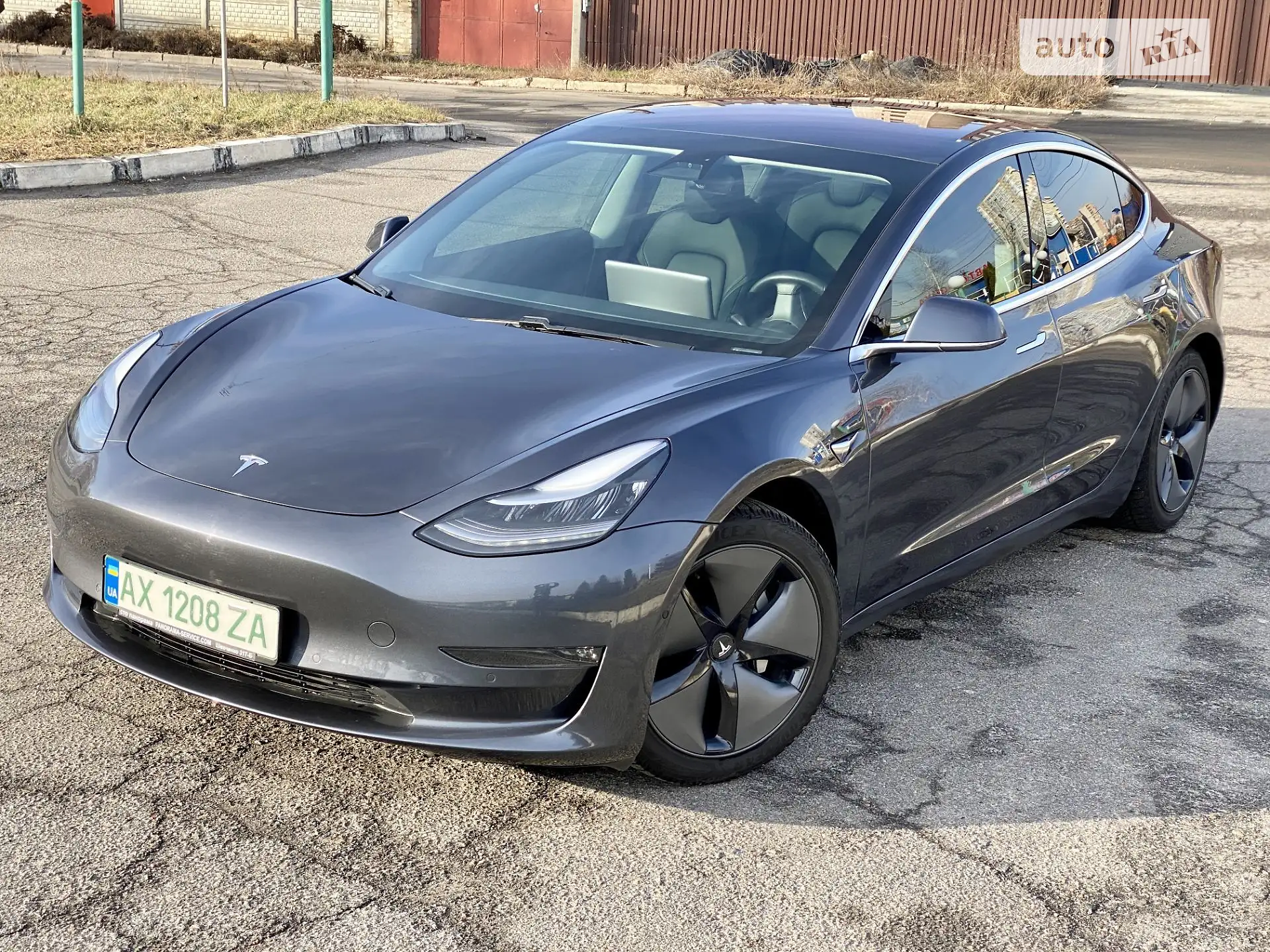 Tesla Model 3, 2019