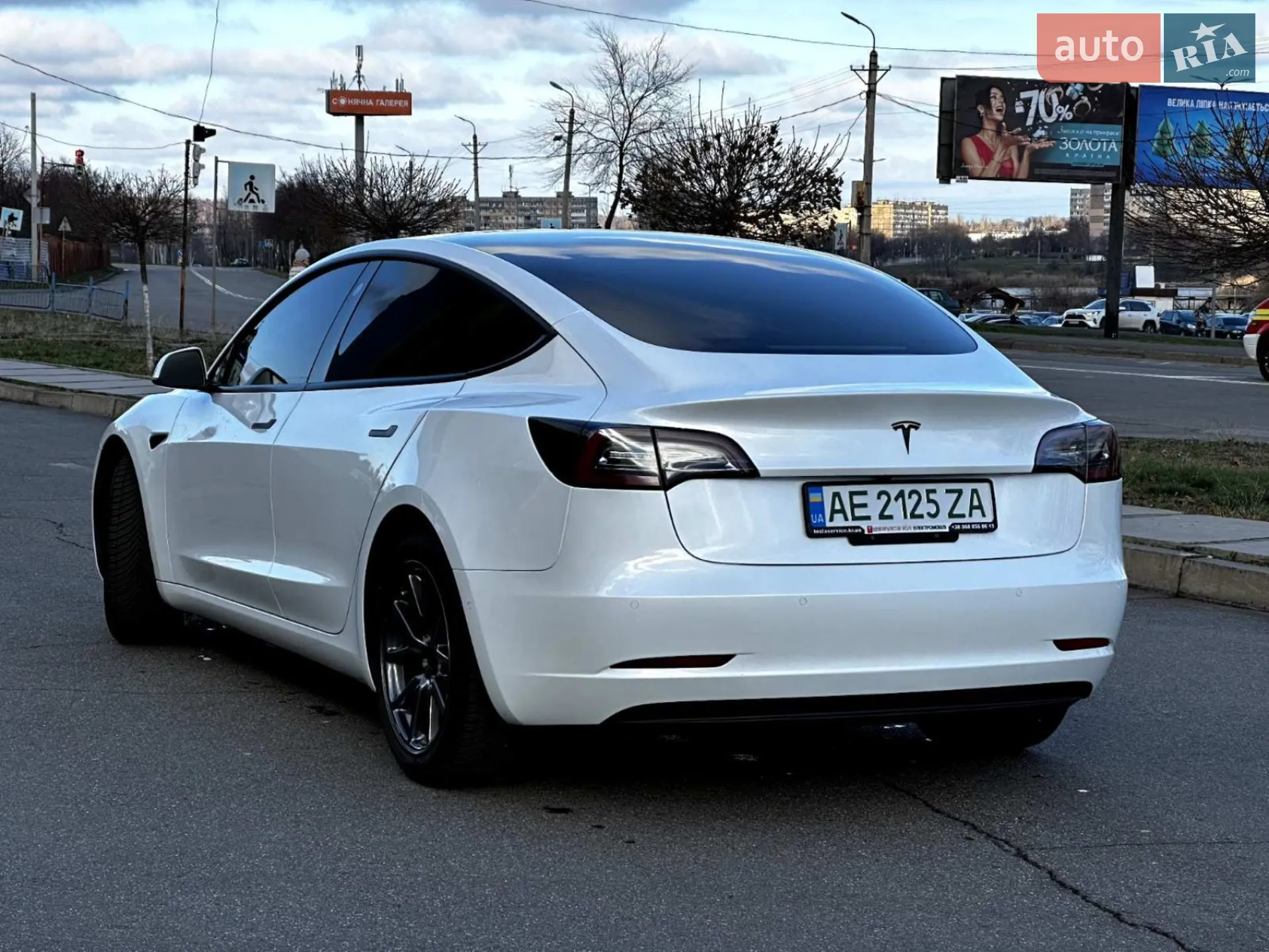 Tesla Model 3 2019 — 1