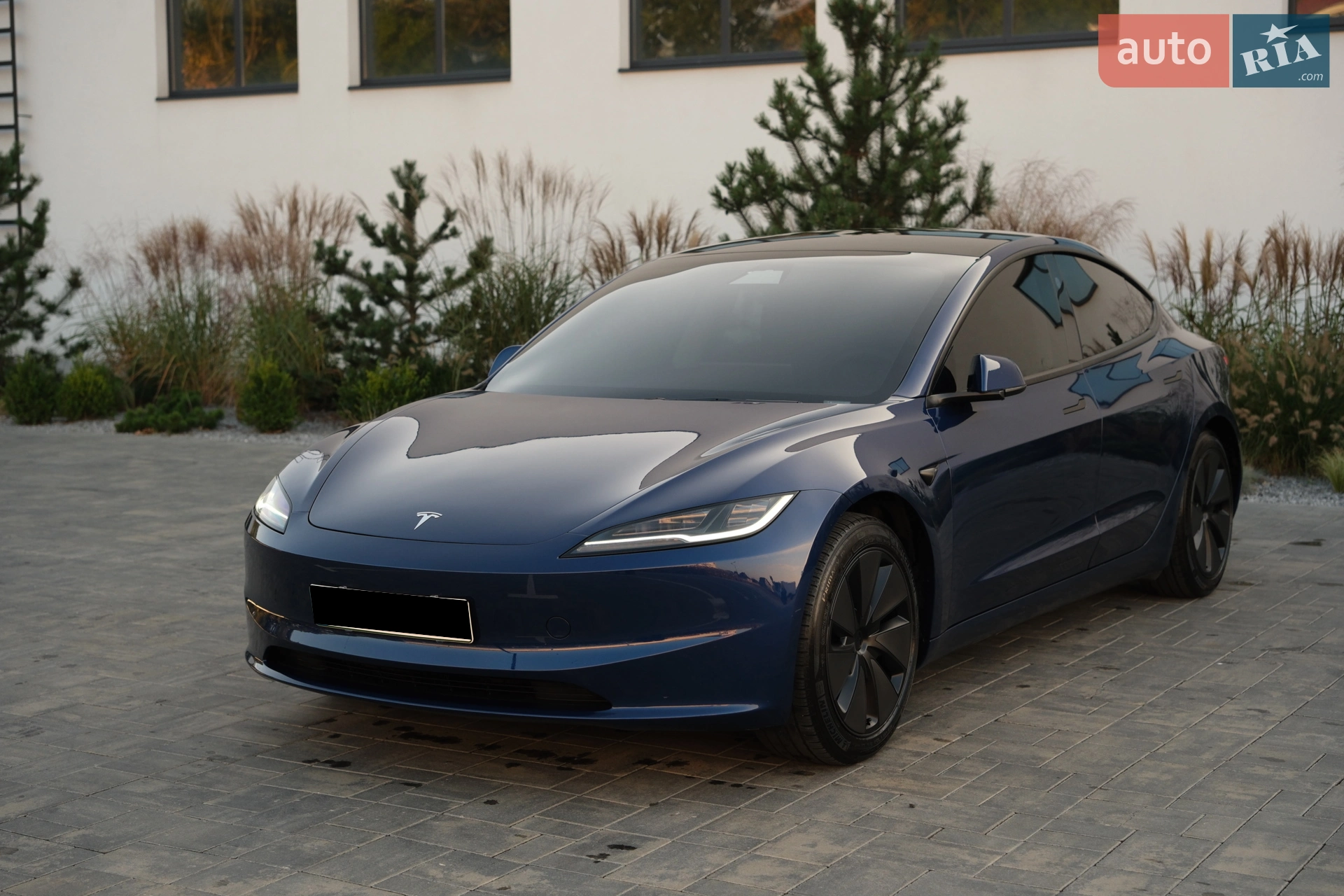 Tesla Model 3 2024 — 1