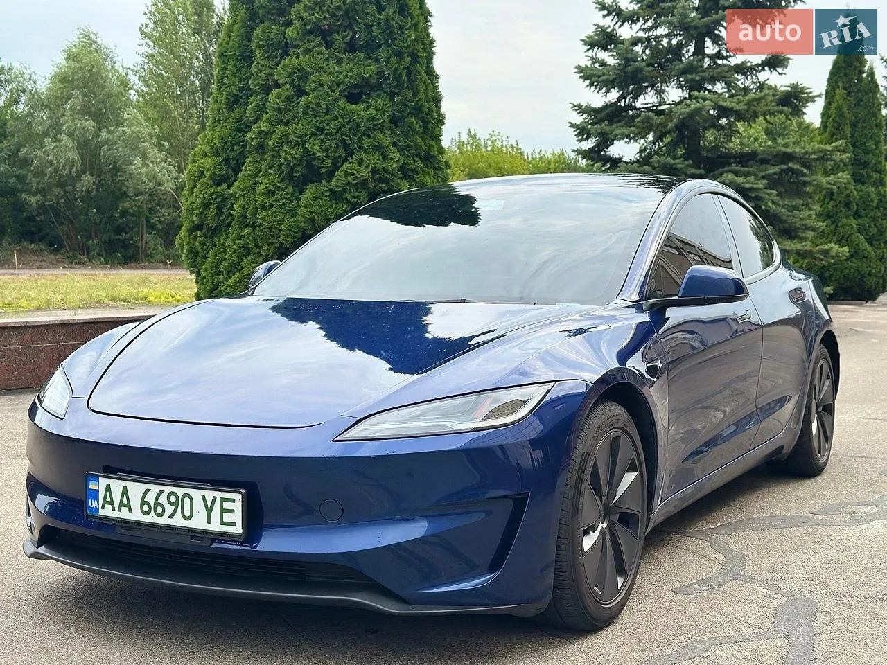 Tesla Model 3, 2024