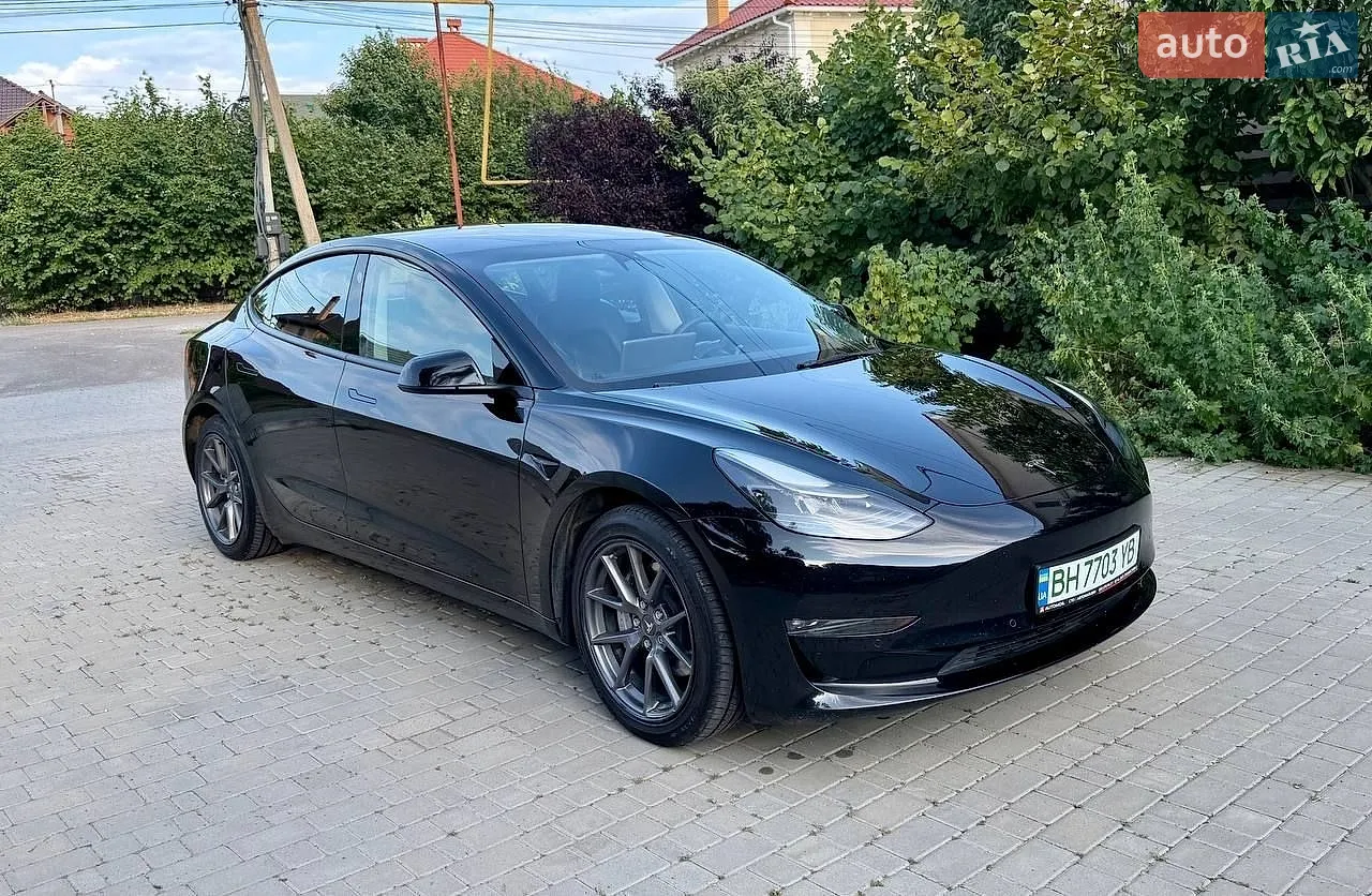 Tesla Model 3 2022 — 1