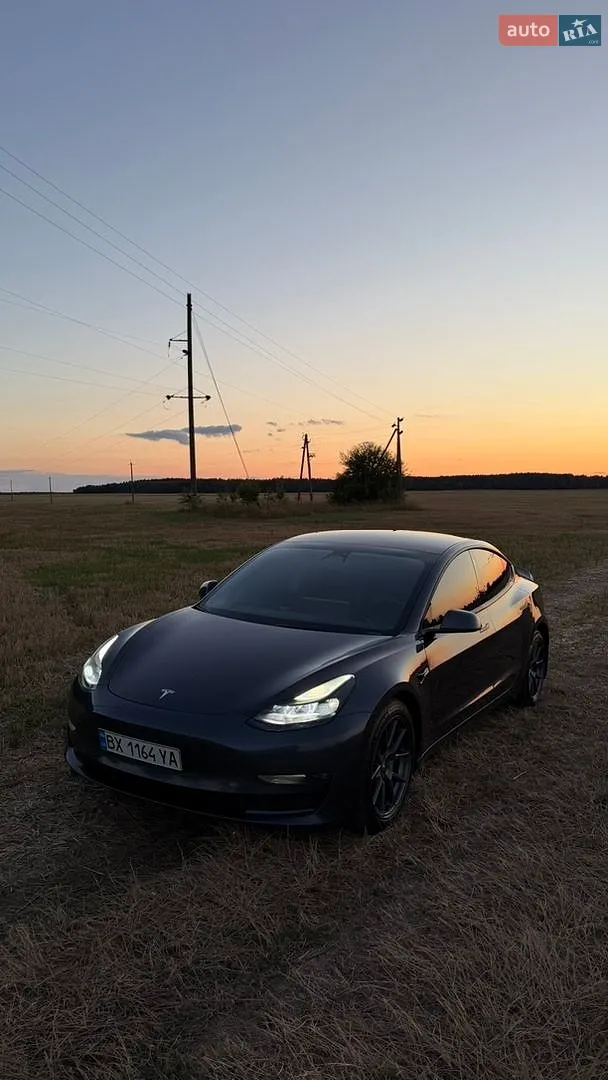 Tesla Model 3, 2022