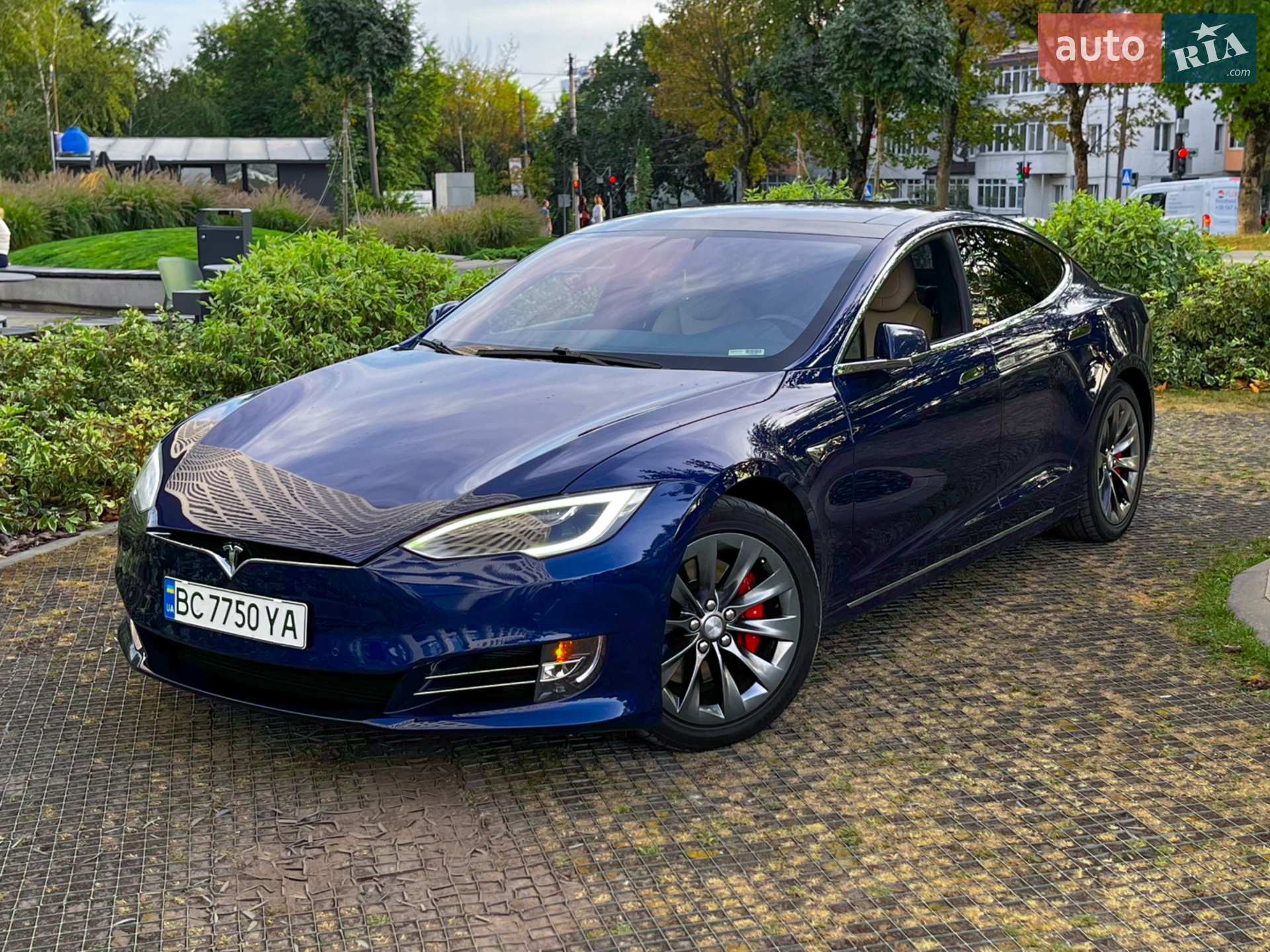 Tesla Model S 2016 — 1