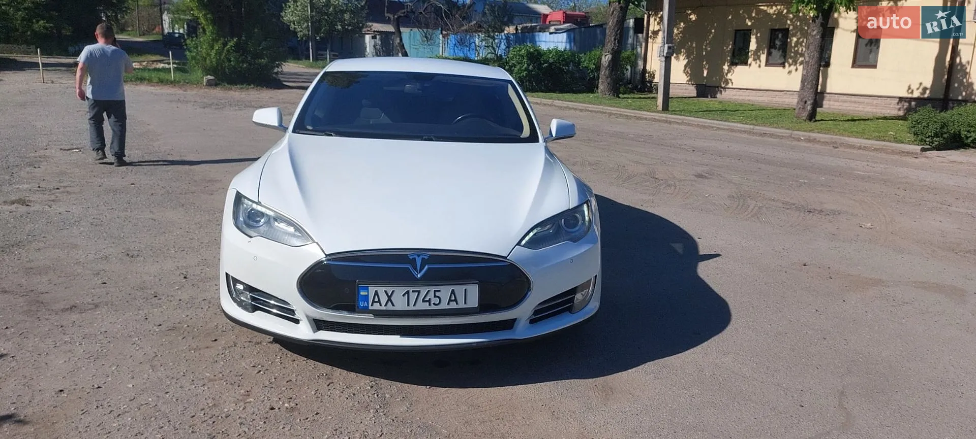 Tesla Model S 2013 — 1