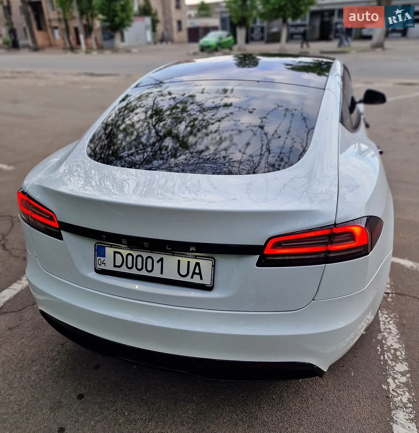 Tesla Model S 2023 — 1