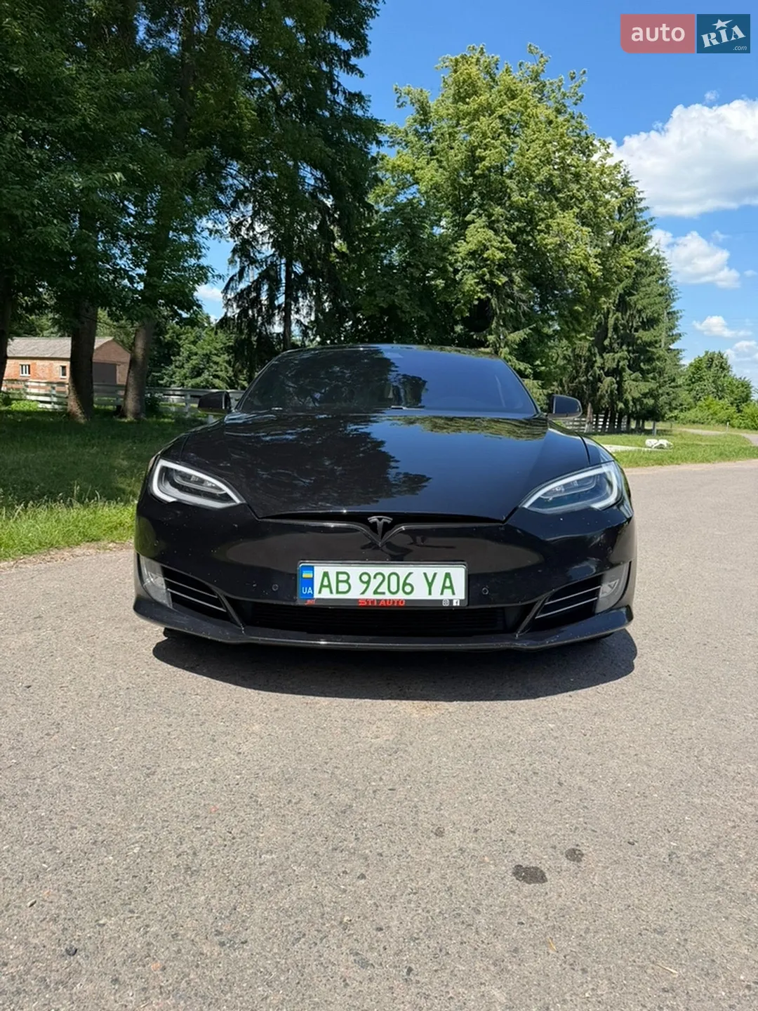 Tesla Model S 2018 — 1