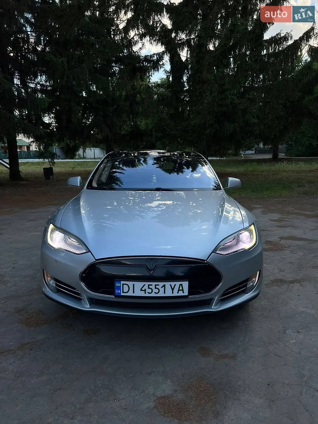 Tesla Model S, 2014