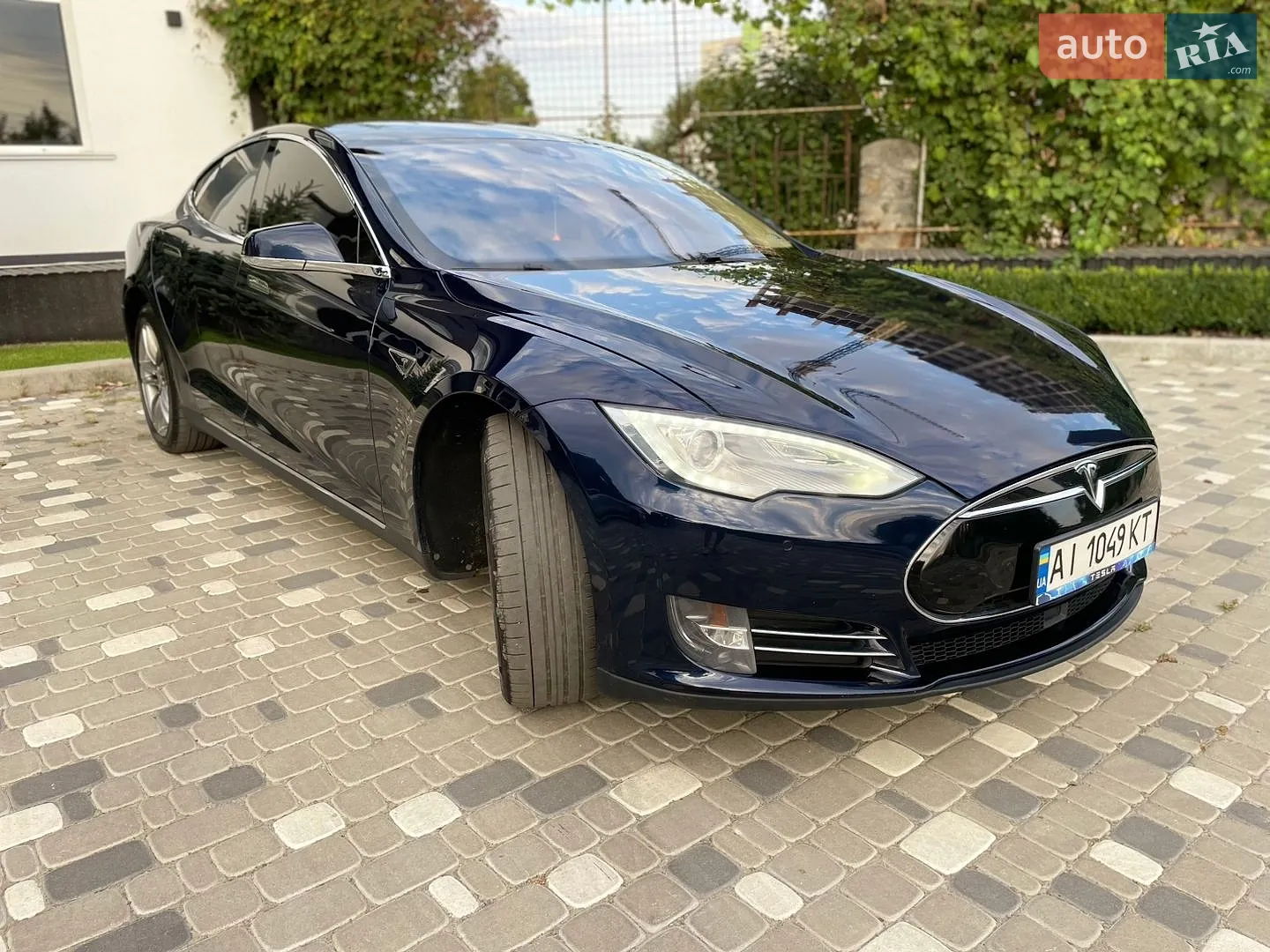 Tesla Model S, 2014