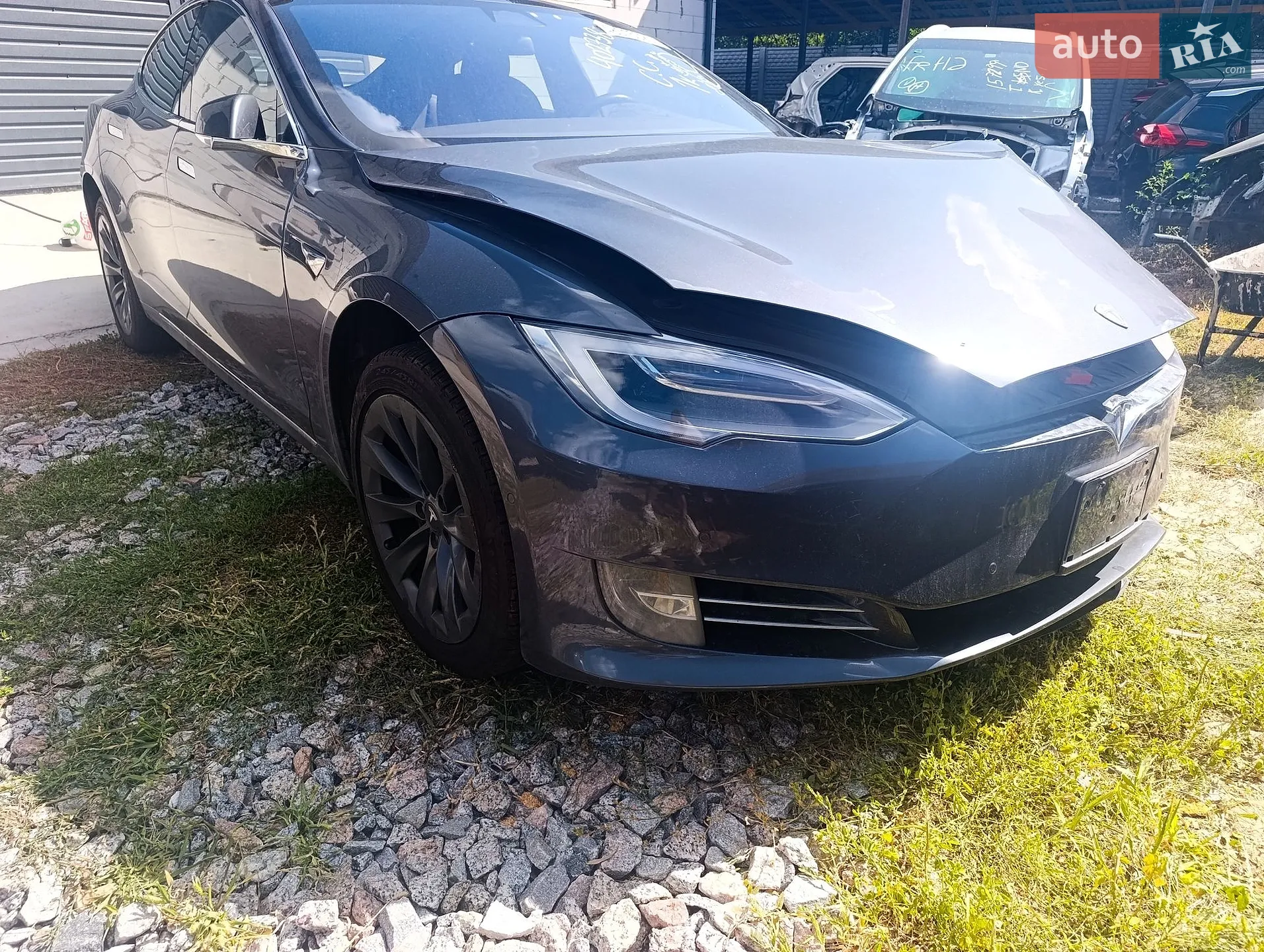 Tesla Model S 2020 — 1