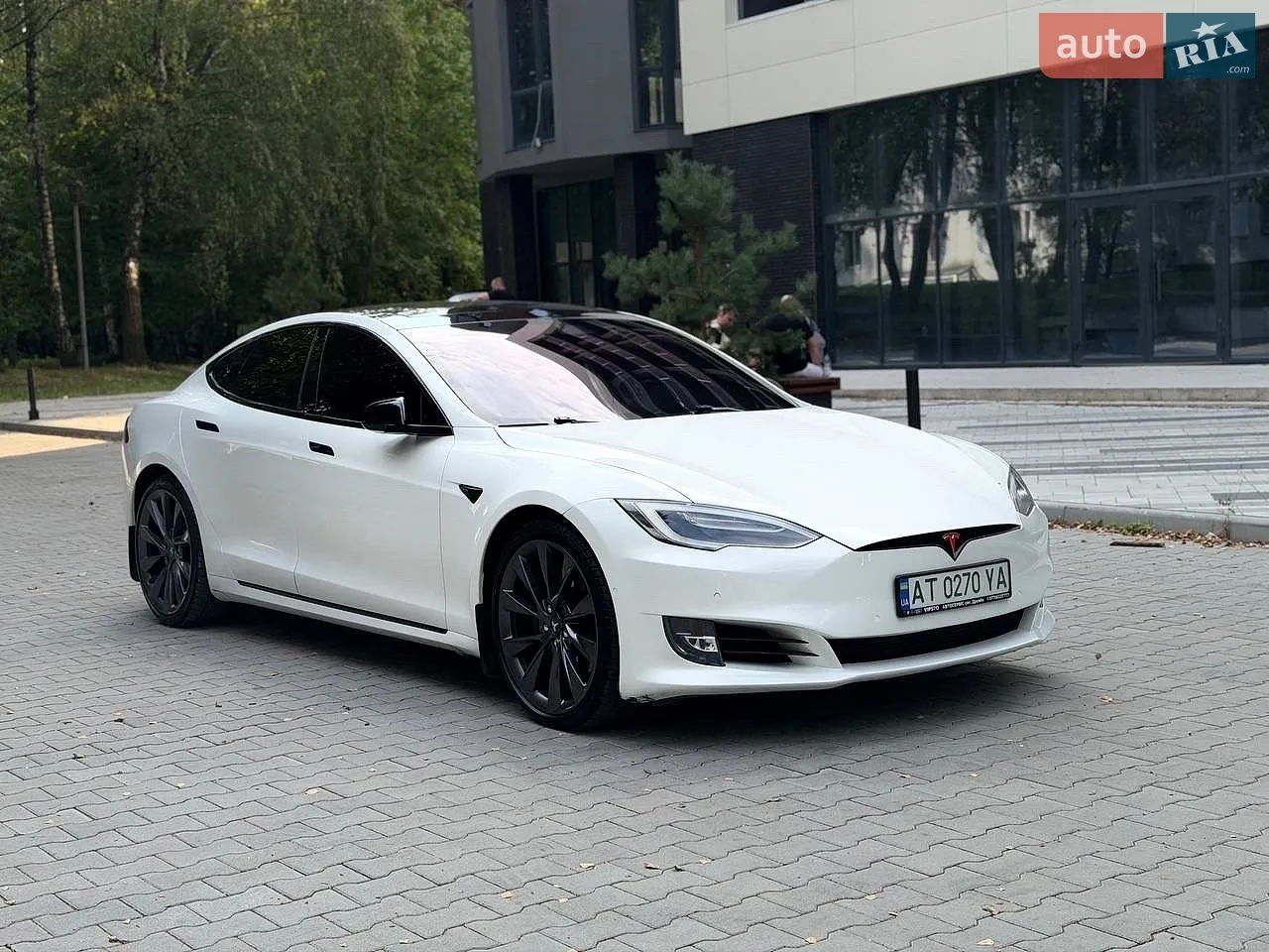 Tesla Model S 2017 — 1