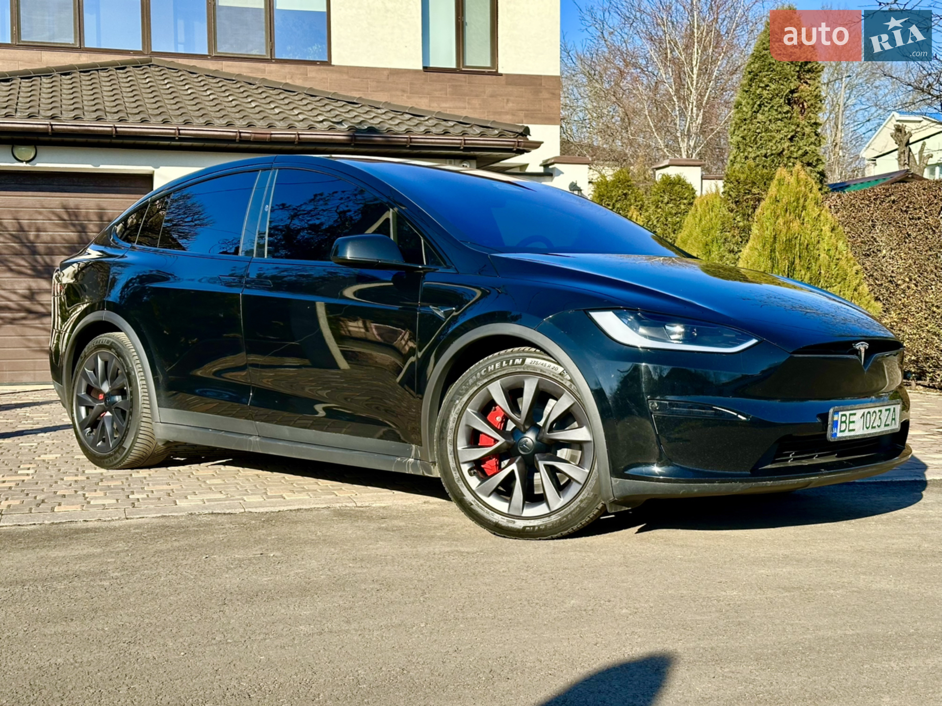 Tesla Model X 2024 — 1