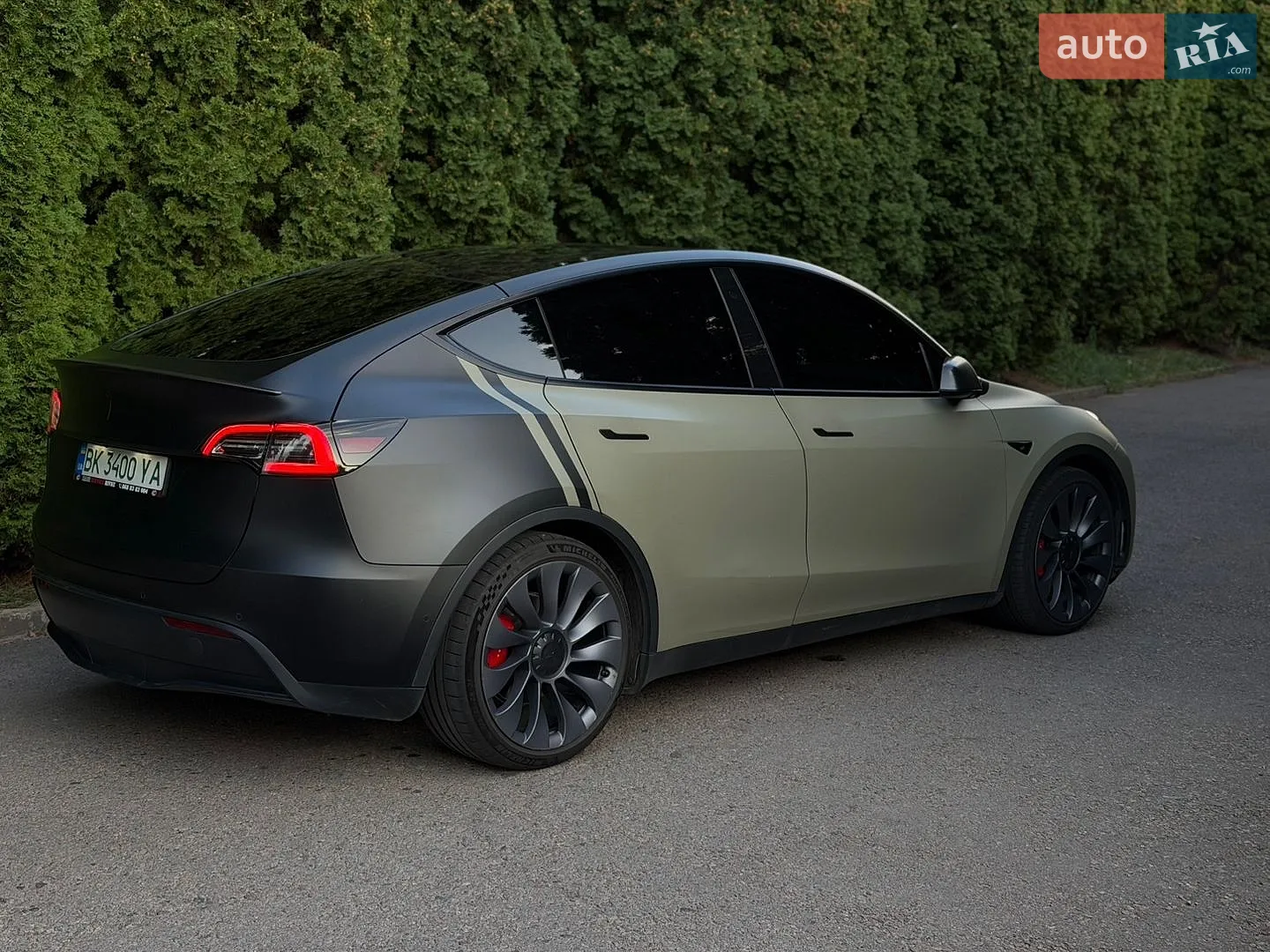 Tesla Model Y 2021 — 1