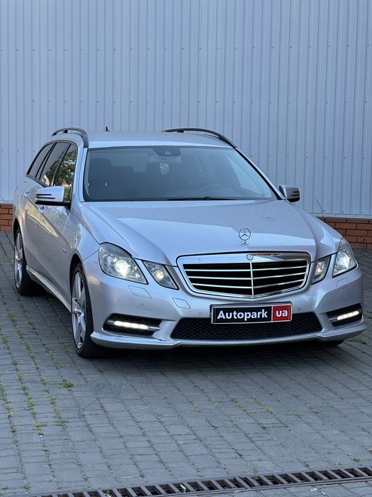 Mercedes-Benz 220, 2010