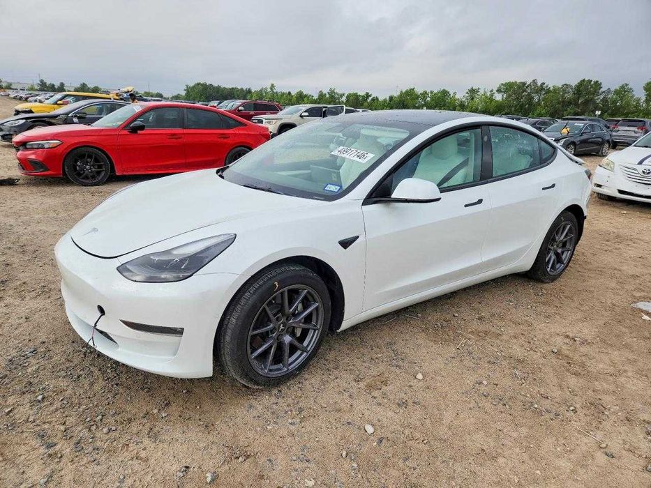 Tesla Model 3, 2022