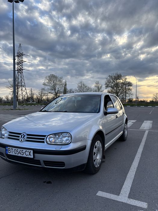 Volkswagen Golf 2002 — 1