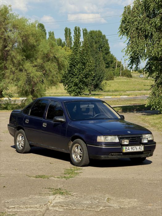 Opel Vectra, 1990