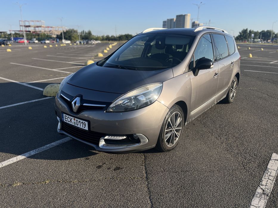 Renault Grand Scenic 2013 — 1