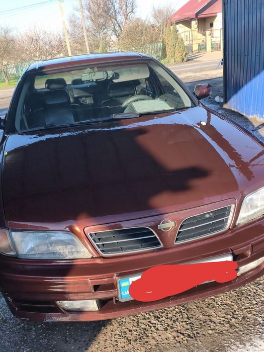 Nissan Maxima, 1998