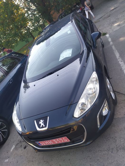 Peugeot 308, 2011