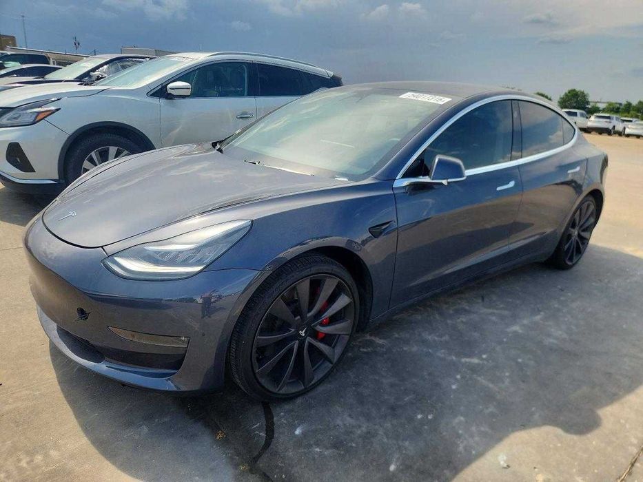 Tesla Model 3 2020 — 1