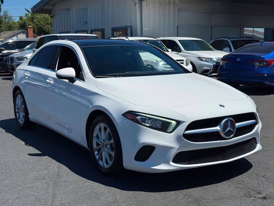 Mercedes-Benz A серія 2021 — 1