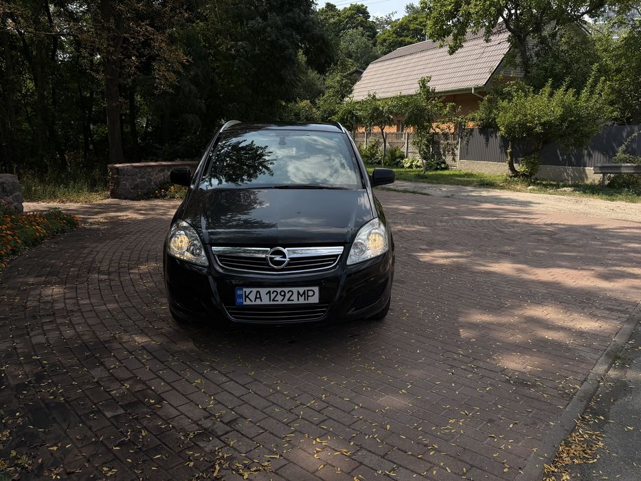 Opel Zafira, 2013