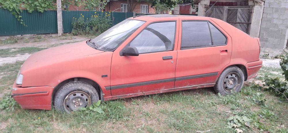 Renault 19, 1990
