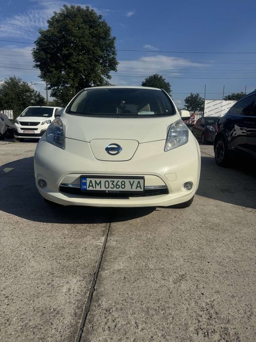 Nissan Leaf, 2012