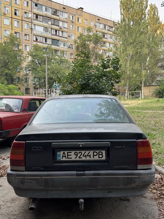Opel Omega 1990 — 1