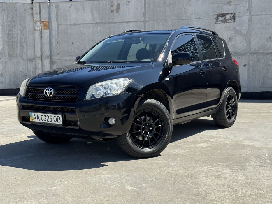 Toyota RAV4 2005 — 1