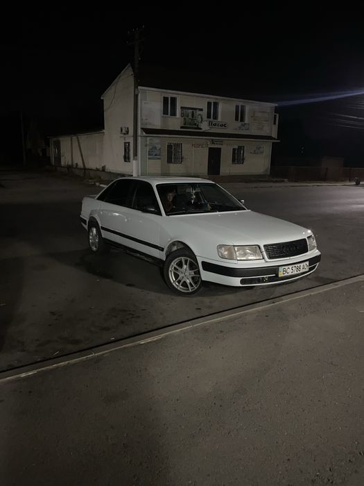 Audi 100, 1992