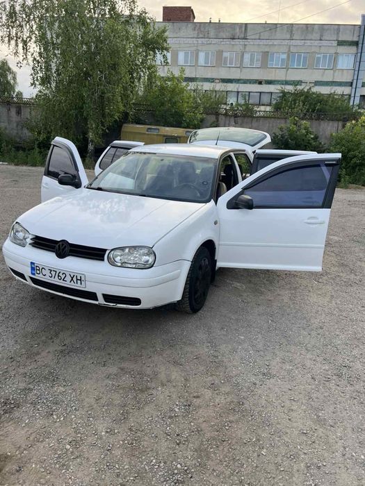 Volkswagen Golf, 1998