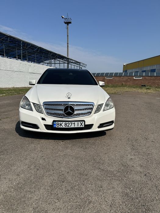 Mercedes-Benz 200 2011 — 1